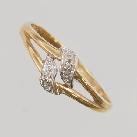 Ring 18K Ø18, bredd: 7,7mm, 1,7g.