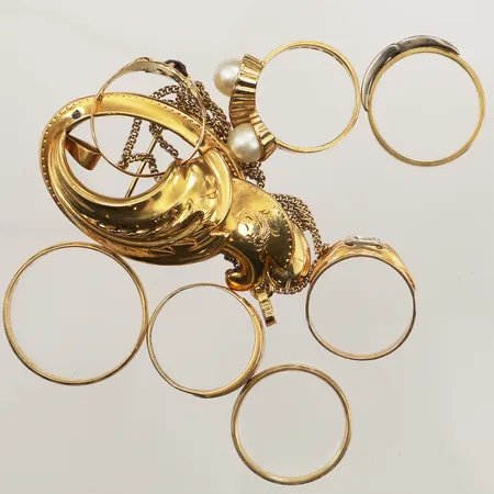 Diverse guld, defekt, gravyr, 18K Vikt: 35,4 g