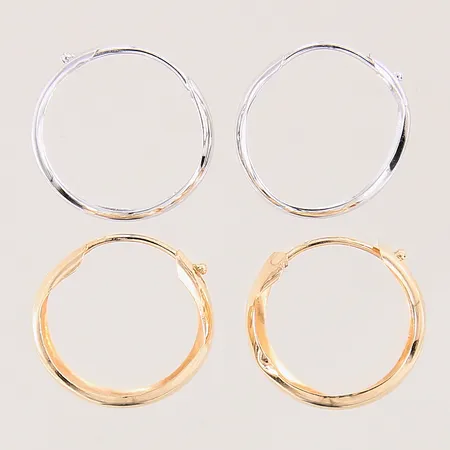 Diverse guldsmycken, skeva/buckliga, 18K Vikt: 1,4 g