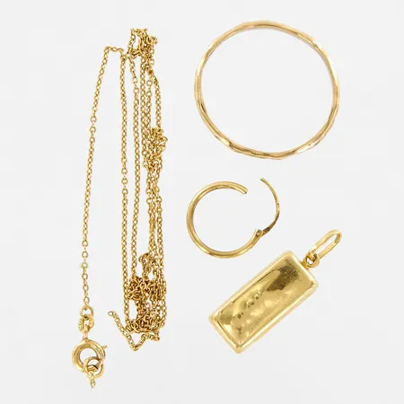 Kedja defekt, enstaka örhänge, ring defekt, hänge defekt 18K  Vikt: 6,6 g