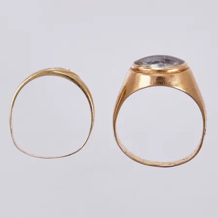 Två ringar, en med sten, defekta/trasiga, 18K Vikt: 6,9 g