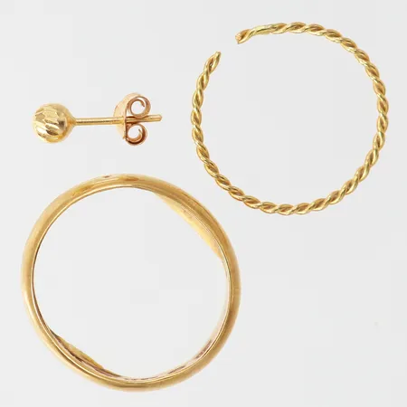 Guldskrot, defekt, 18K. Vikt: 2,3 g