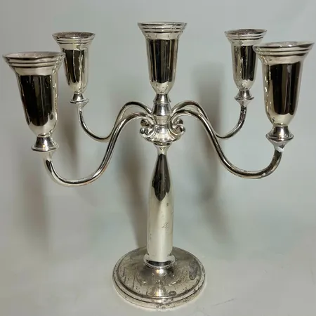 Kandelaber för fem ljus nysilver 29cm, rörliga armar, lösa delar, vaxrester, svartnat, bruksslitage 
