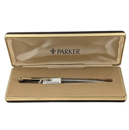 Vintage penna Parker 75, silver 925/1000, kulspets, oanvänd, orginaletui Vikt: 0 g