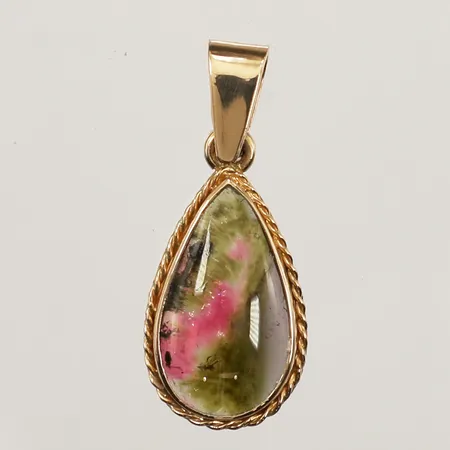 Hänge med turmalin, längd 30mm inkl ögla, bredd 12,4mm, Gabrielsons Guldsmedja, 18K Vikt: 3 g