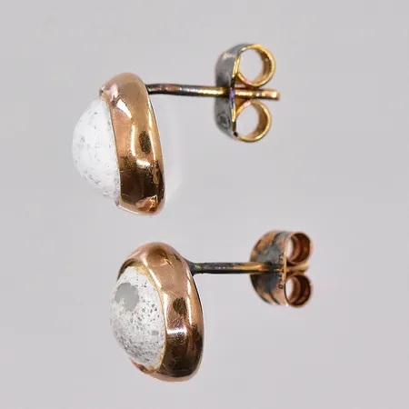 Ett par örhängen, defekta stenar, 18K Vikt: 2,4 g