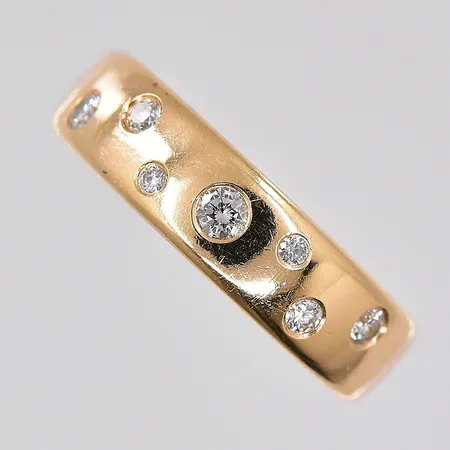 Ring med diamanter ca 0,17ctv, stl 16, gravyr, 18K Vikt: 5,6 g