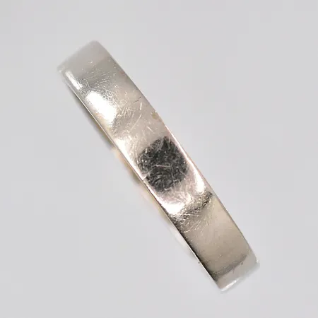 Ring, vitguld, stl 19½, 18K Vikt: 3,8 g