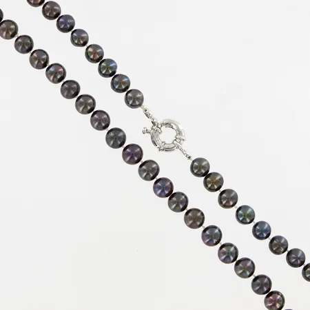 Collier med odlade sötvattenspärlor, Ø7-8mm, 45cm, lås i metall Vikt: 0 g