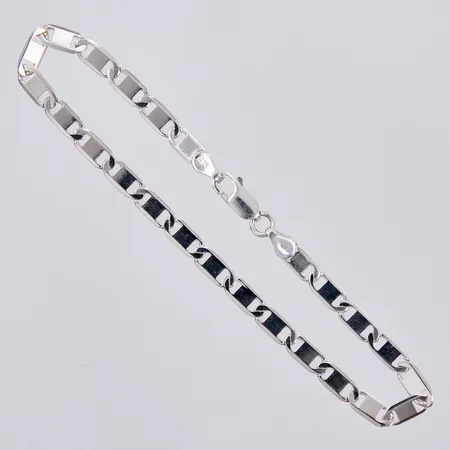 Armband GHA längd ca 21cm, bredd ca 4mm, 925/1000 silver Vikt: 5,6 g