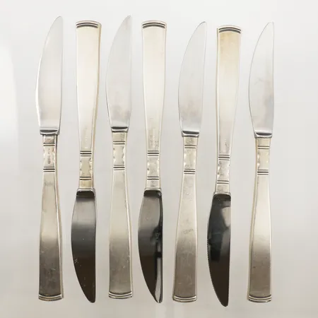 Sju bordsgafflar modell Rosenholm, längd 20cm, blad i rostfritt stål, 830/1000 silver bruttovikt: Vikt: 466,6 g