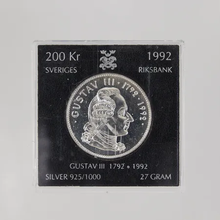 Mynt Gustav III 1792-1992, nominellt värde: 200kr, plastetui, 925/1000 silver Vikt: 27 g