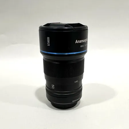Objektiv Sirui, Anamorphic, 50mm F1.8, 0.85m/2.8ft, serie-nr: 60106279, kvitto 2021, linsskydd, box