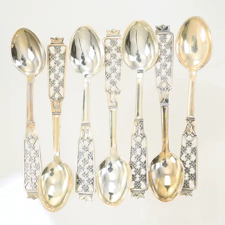 8 Kaffeskedar, modell "Princess" design Tore Eldh, längd ca 120mm, 1 sked är defekt/böjd, och förstörd yta, 830/1000- Silver, 111g 