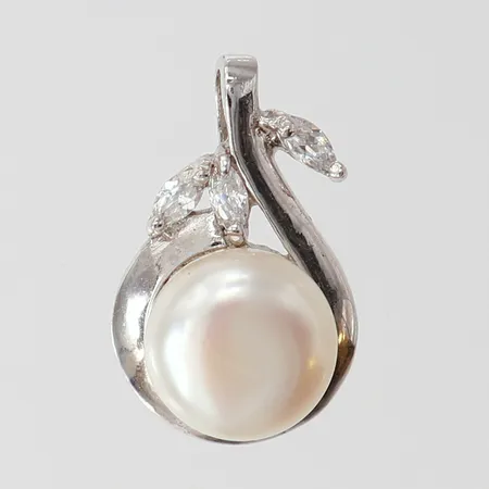 Hänge med imitationspärlor och vita stenar, 20x12,5mm, Silver 925/1000. Vikt: 2,9 g