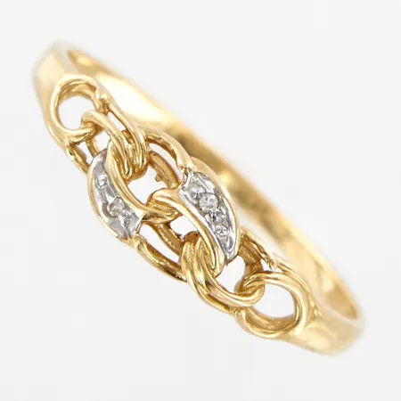 Ring Bismarck med diamanter, 2x0,005ct,stl 17¾, bredd:2-4mm, GFAB 18K Vikt: 1,4 g