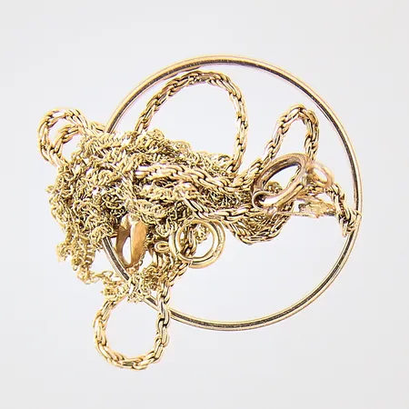 Guldsmycken, gravyr, defekta, 14K  Vikt: 3,2 g