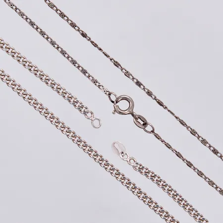 Två kedjor, defekta/trasiga, 830-925/1000 Silver Vikt: 12,3 g