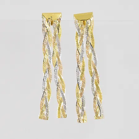 Ett par örhängen längd 40mm trefärgade, 18K Vikt: 2,6 g