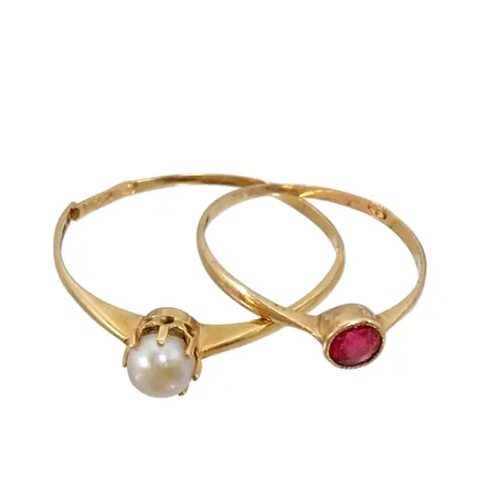 Diverse smycken, 18K guld, defekter Vikt: 1,3 g