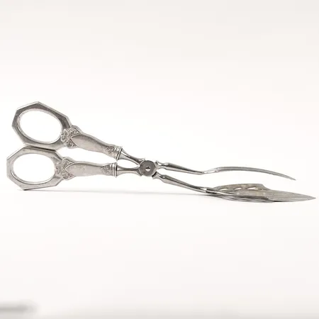 Kaktång, stål och 830/1000 silver, slitage, otydliga stämplar, bruttovikt 67,2g Vikt: 0 g