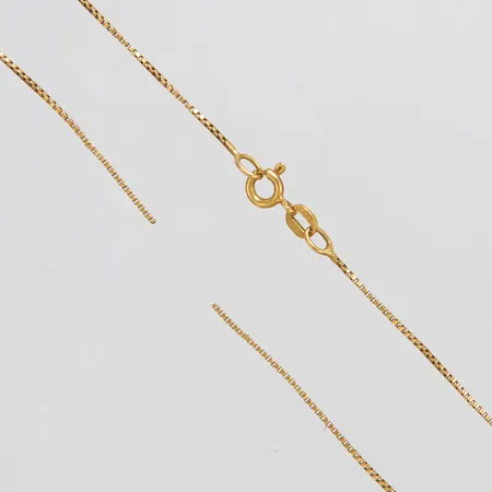 Kedja, trasig/av, 18K Vikt: 3,7 g