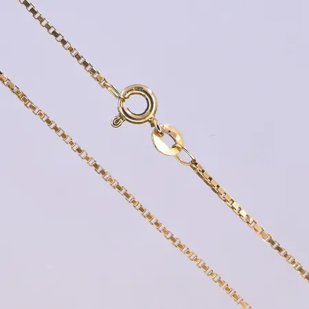 Kedja Venezia, längd 47 cm, bredd 1 mm, 18K. Vikt: 3,9 g