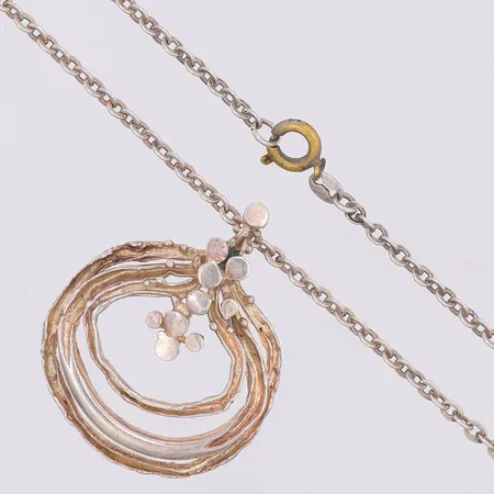 Collier Ankar, hänge 33mm, 830-835/1000 silver, lås i metall Vikt: 9,9 g