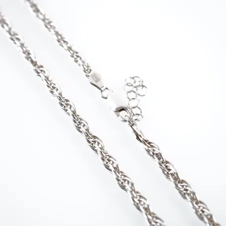 Halskedja, 42,5cm, bredd 5mm, silver Vikt: 15 g