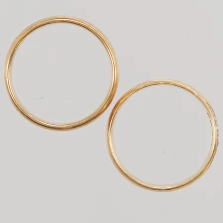 Ringar, 2st graverade, 18K, 8,3g.