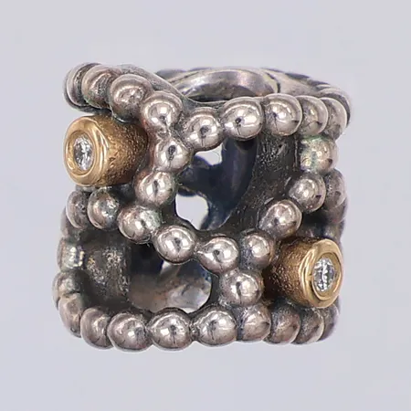 Pandora hänge diamanter 4x0,01ct infattning i 14K, 8,9mm, original ask, 925/1000 silver Vikt: 3,2 g