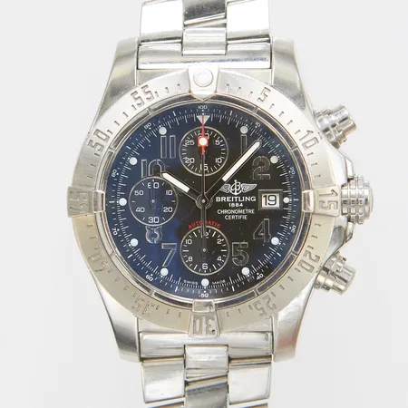 Herrur Breitling Avenger Skyland, stål, automatisk, 44mm, ref: A13380, snr: 2597222, safirglas, kronograf, datum, professional II länk, stål, viklås, certifikat, skadad box.