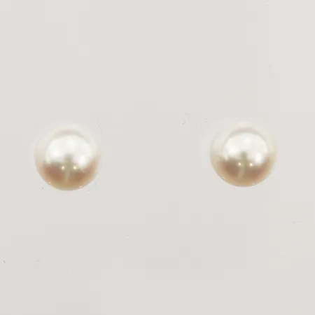 Ett par örhängen med odlade sötvattenpärlor, Ø7mm, 18K Vikt: 2,2 g