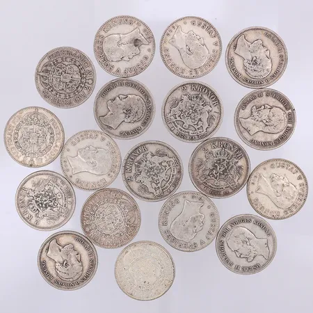 18 mynt nominellt värde 2kr, 800/1000 silver Vikt: 266,8 g