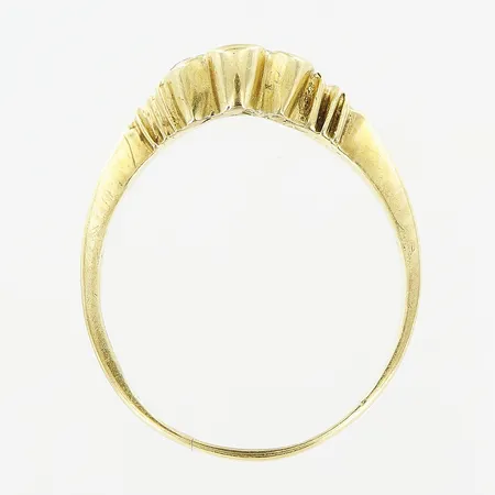 Ring, vita stenar, stl 17, bredd 1,5-3mm, slitage på stenar och infattning, 14K.  Vikt: 2,3 g