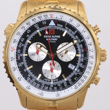 Herrur Swiss Alpine Military, Stål, quartz, referensnummer: 7078.9DT, Øca 46mm, stållänk, datum, kronograf, bruksslitage, inga övriga tillbehör.