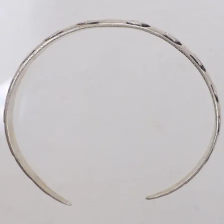 Stelt armband, Ø ca 23cm, bredd 16,3mm, öppen modell, 925/1000 silver Vikt: 40,4 g