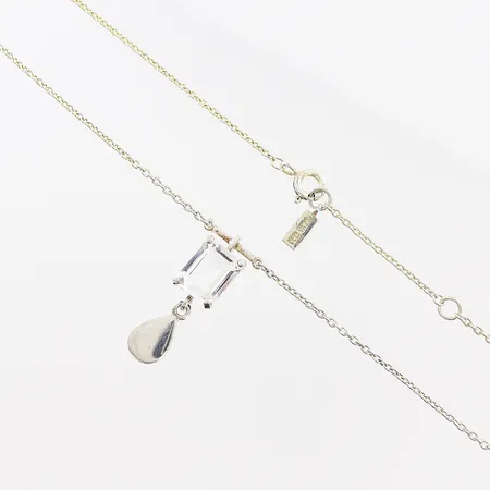 Collier Efva Attling, kedjans längd 42cm/45cm, hänge 28mm, silver 925/1000 Vikt: 5,5 g