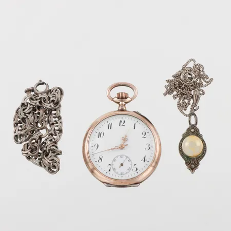 Mormorsur Silver,diameter 34.3 mm,vikt 29.6 gram + diverse Silver,vikt 12.5 gram.