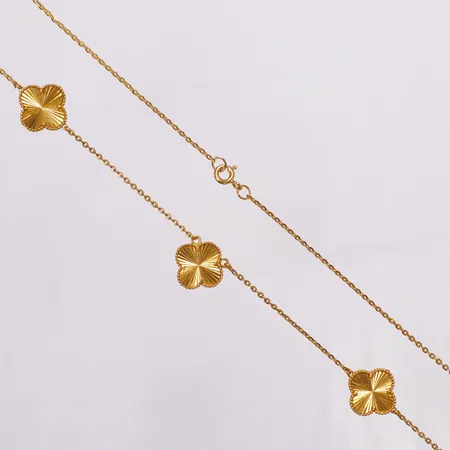 Collier fyrklöver, 46cm, OBS! ej märkesdesign, knut, 21K  Vikt: 9,1 g