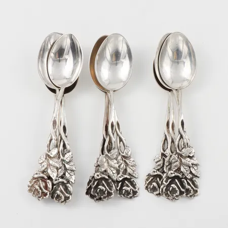 Skedar 12 st Silver "Rosen",längd ca 10.5 cm. Vikt: 131,9 g