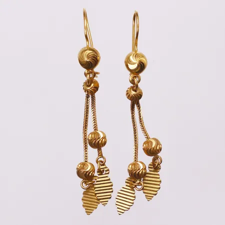 Ett par örhängen 60mm, 21K  Vikt: 4,3 g