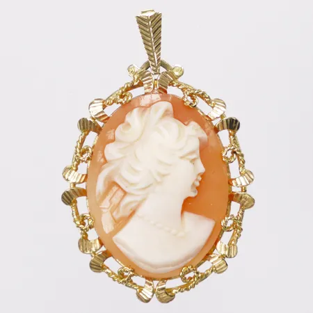 Hänge camé, 40x26mm, 18K  Vikt: 5,5 g