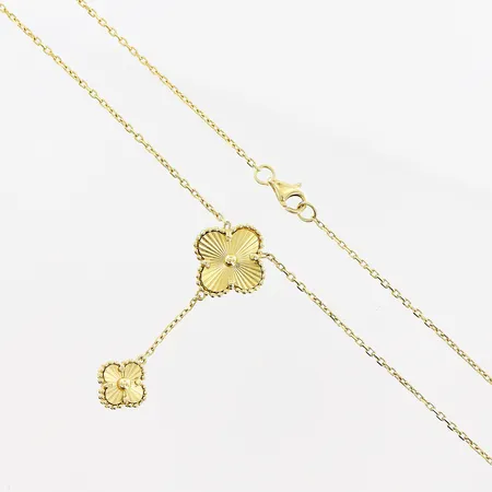 Collier, 45,5cm, bredd 1mm, integrerat hänge 40x13mm, OBS! Ej märkesdesign. 18K.  Vikt: 6,2 g