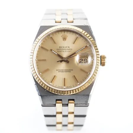 Herrur Rolex Oysterquartz Datejust, guld/stål, ref; 17013, ser: 9119879, årsmodell 1990, Ø36mm, box och cert, nagg i glaset, jack i boetten. 