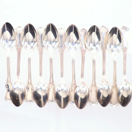 12 Kaffeskedar modell Olga längd 12,3cm, bredd 24,5mm, år 1977, silver 830/1000 Vikt: 179,6 g