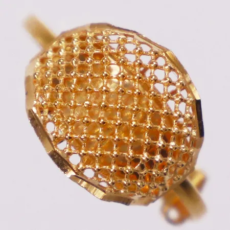 Ring genombrutet mönster, stl 16½, bredd 2,7-10mm, reglerbar skena, 21K  Vikt: 2 g