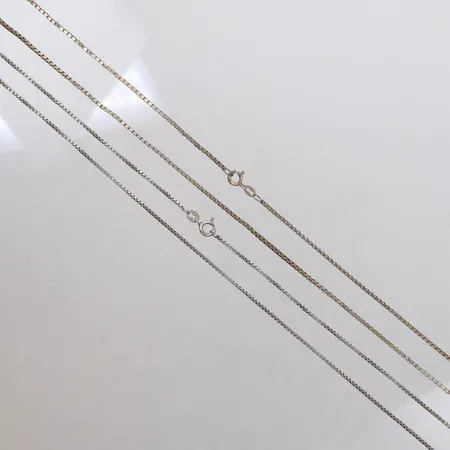 Två Kedjor Venezia, 50cm, 52cm, silver Vikt: 10,6 g