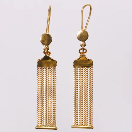 Ett par örhängen 56mm, 21K  Vikt: 4 g