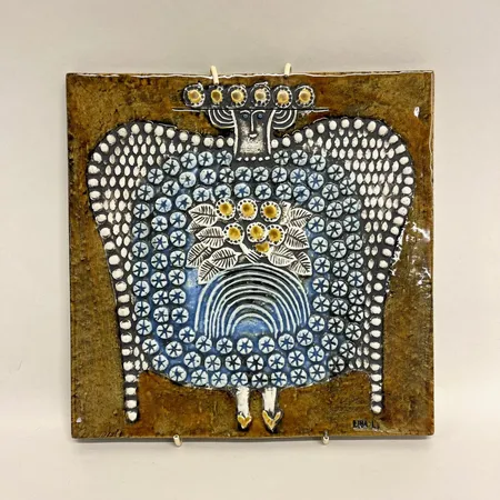 Väggplakett, dam ur serien unik, Lisa Larson, ca22,5x22,5cm, stengods, signerad Lisa L. med upphängningsanordning